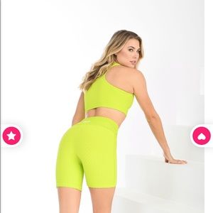 Croco skin limao shorts